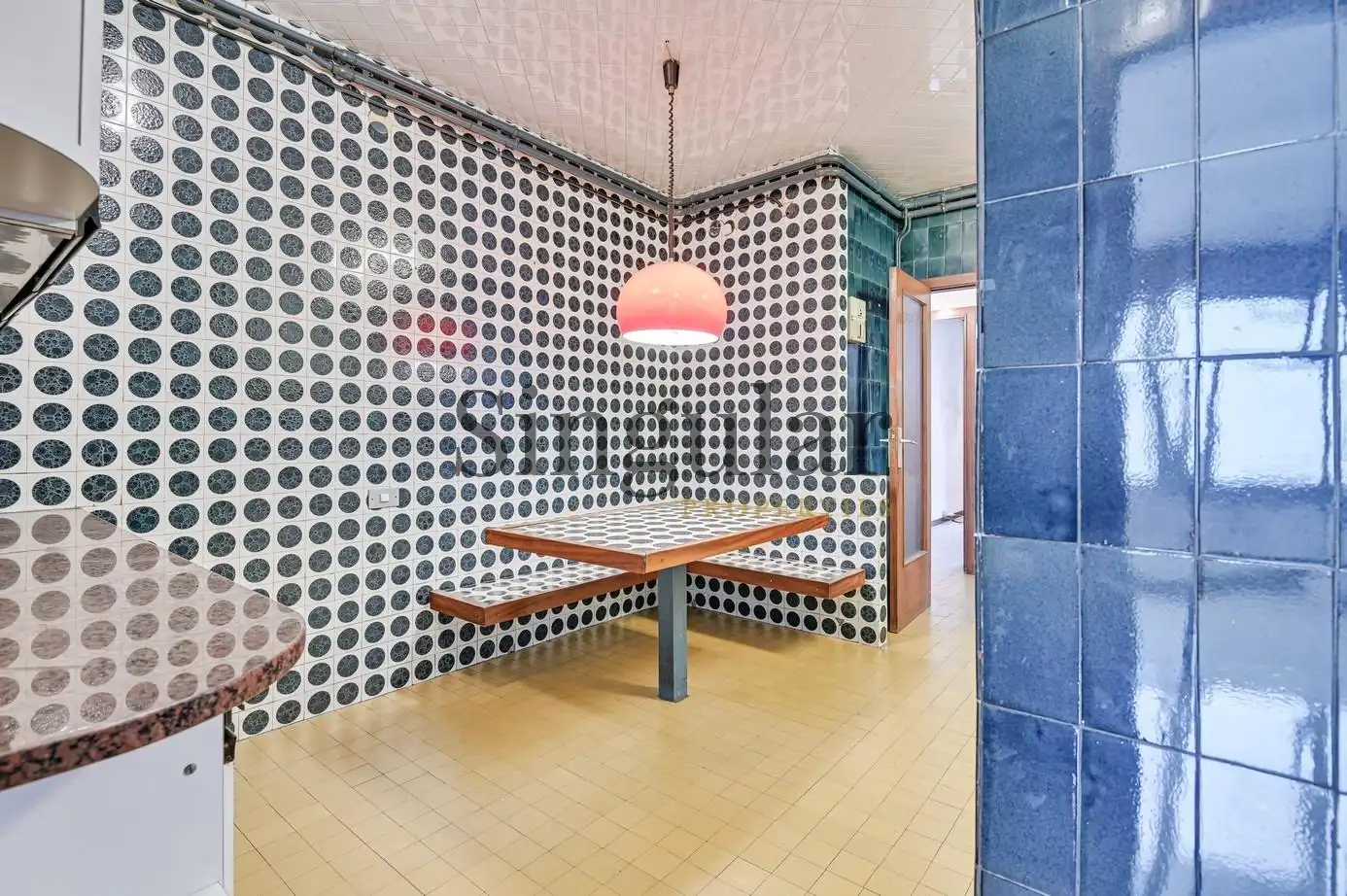 Ático en venta en Barcelona con Calefacción, Terraza y Piscina