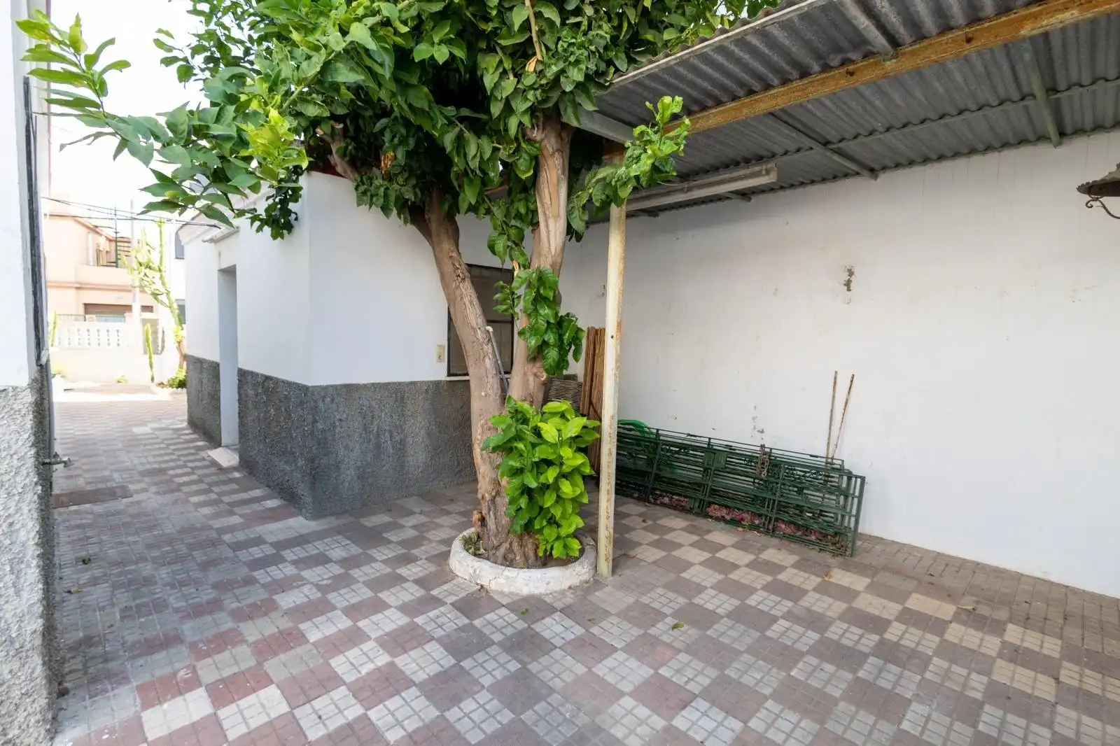 Vista exterior de Casa o xalet en venda en Chipiona amb Jardí privat, Terrassa i Traster