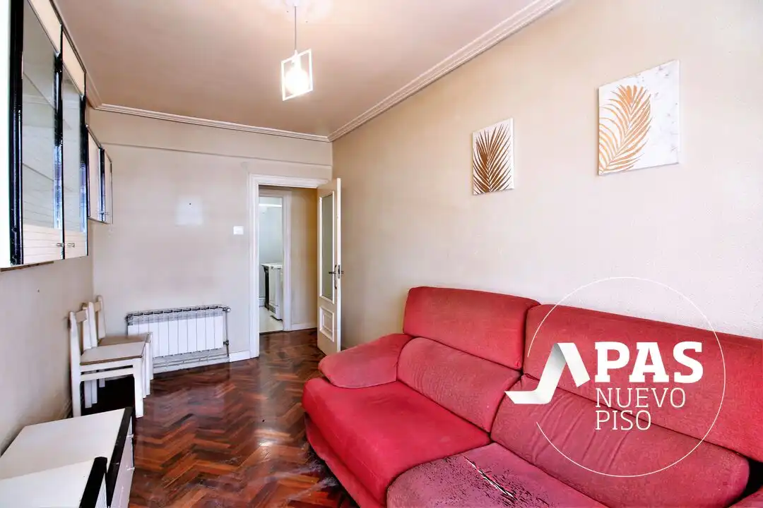 Living room of Flat for sale in Santander  with Heating and Parquet flooring