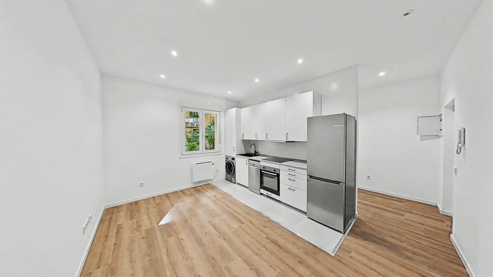 Cocina de Piso de alquiler en Madrid con Horno y Lavadora