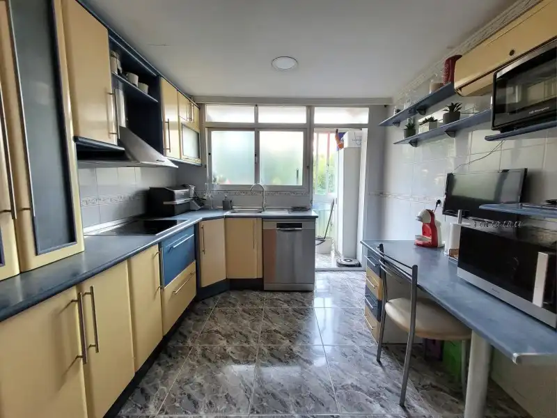 Cocina de Piso en venta en Bailén - Miraflores