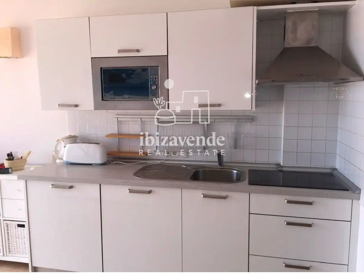 Küche von Wohnung zur Miete in Santa Eulària des Riu mit Klimaanlage, Heizung und Terrasse