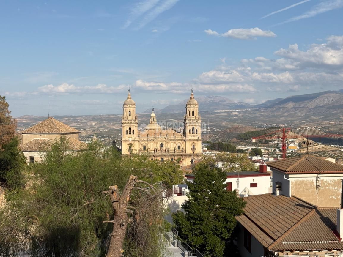 Exterior view of Flat for sale in  Jaén Capital  with Furnished and Balcony