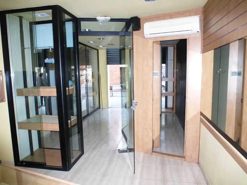 Local de alquiler en Cerdanyola del Vallès con Aire acondicionado
