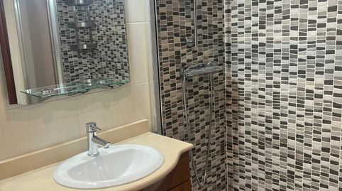 Foto 3 de Piso en venta en Font Pudenta, Montcada i Reixac