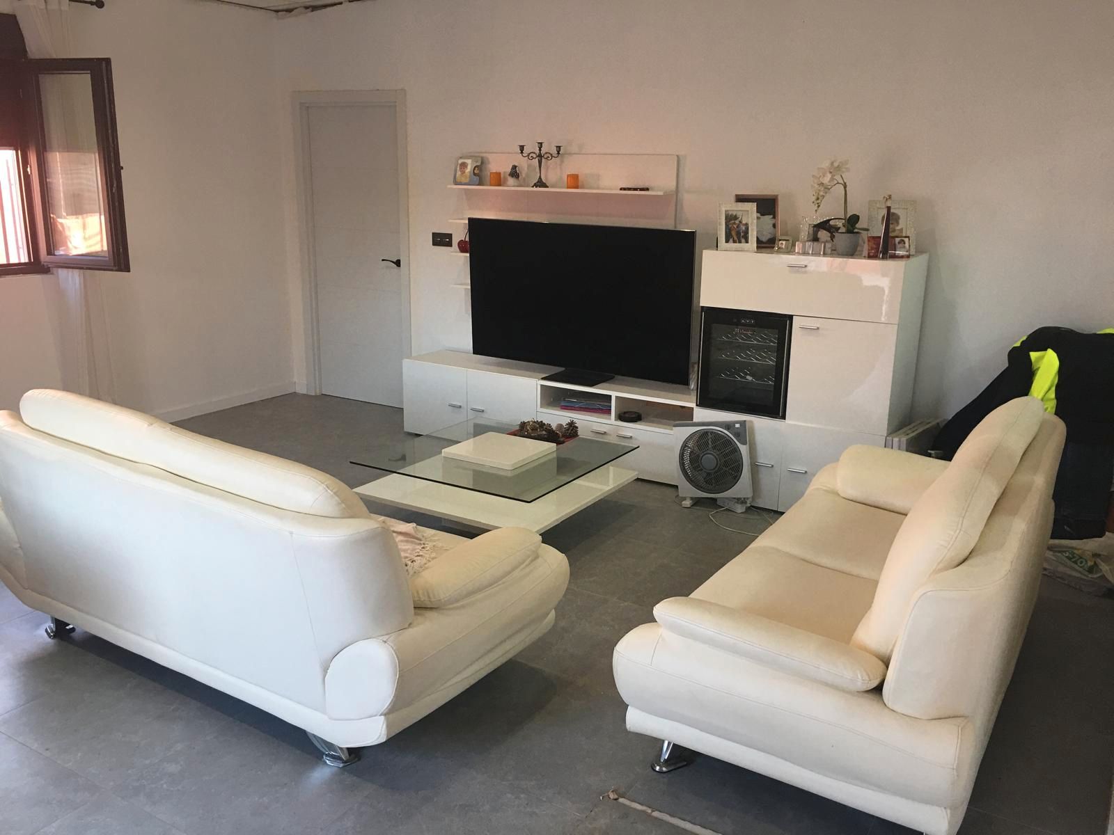Sala d'estar de Casa adosada en venda en Torre-Pacheco amb Aire condicionat, Moblat i Forn