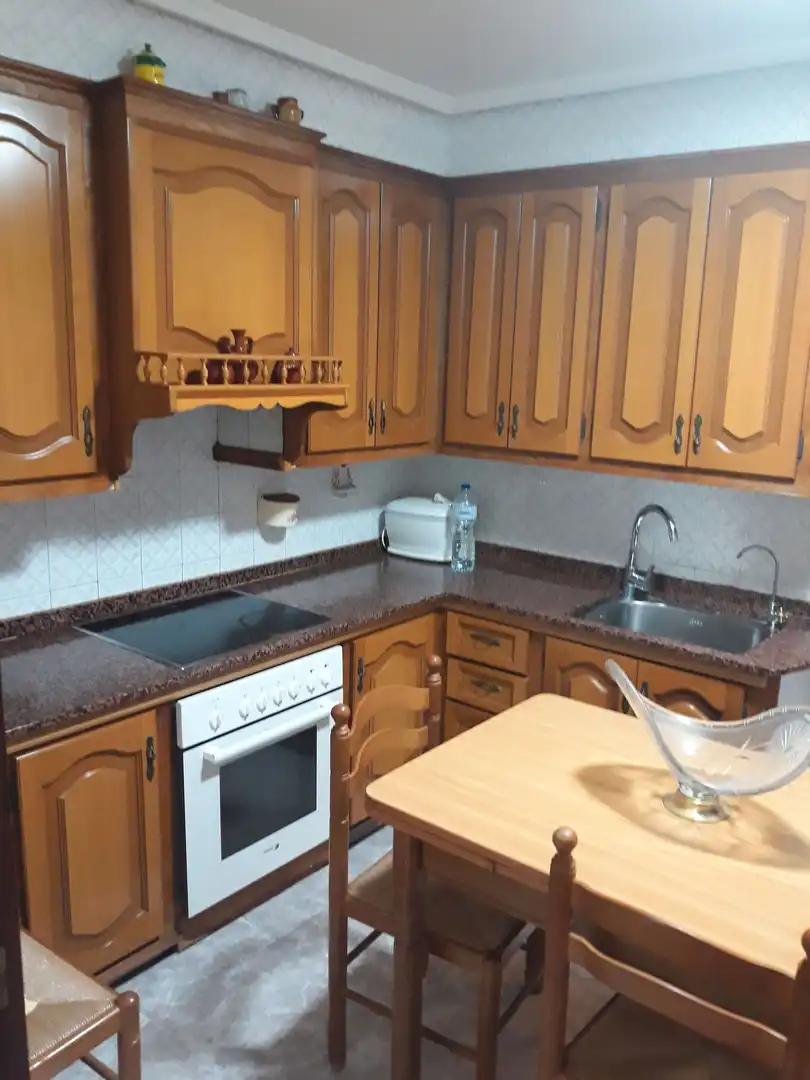 Wohnung zur Miete in Plaza Crevillente - Antiguos Juzgados - El Asilo