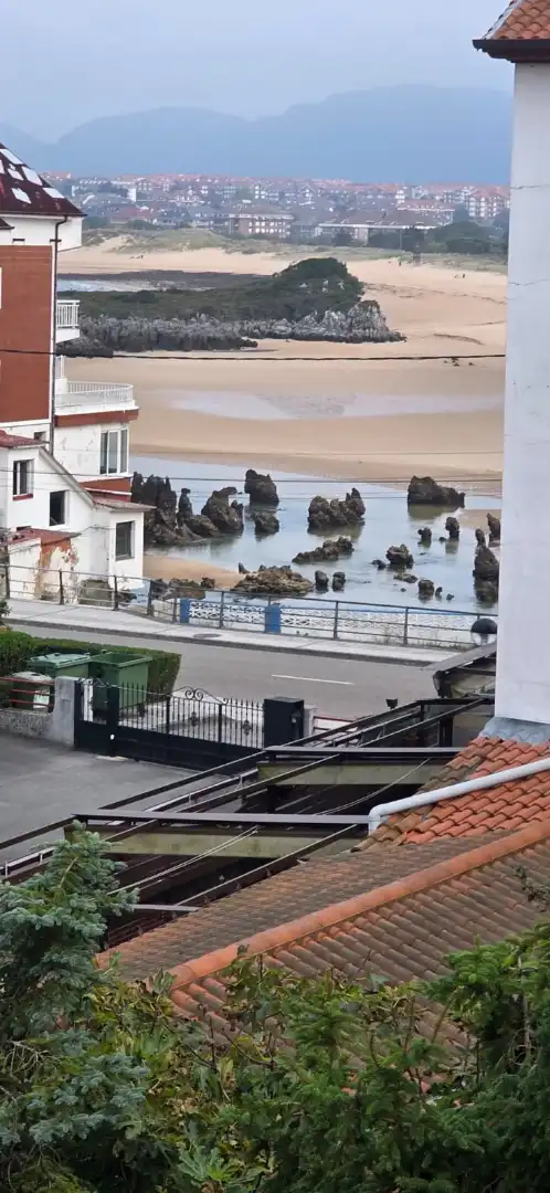 Vista exterior de Pis en venda en Arnuero, Cantabria