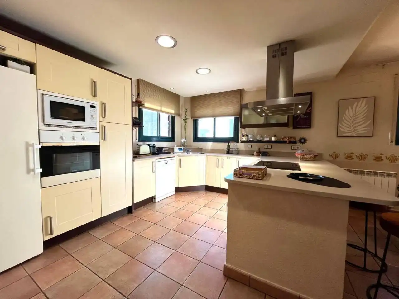 Cocina de Casa o chalet en venta en Girona con Calefacción, Jardín privado y Terraza