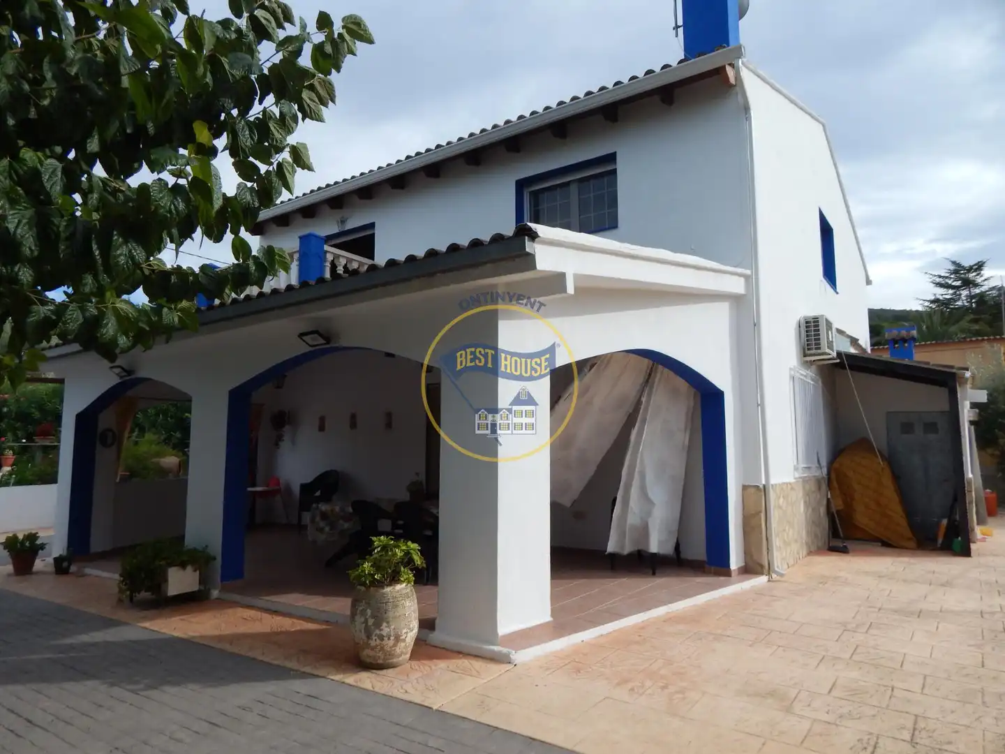 Vista exterior de Casa o xalet en venda en Ontinyent amb Calefacció, Jardí privat i Terrassa