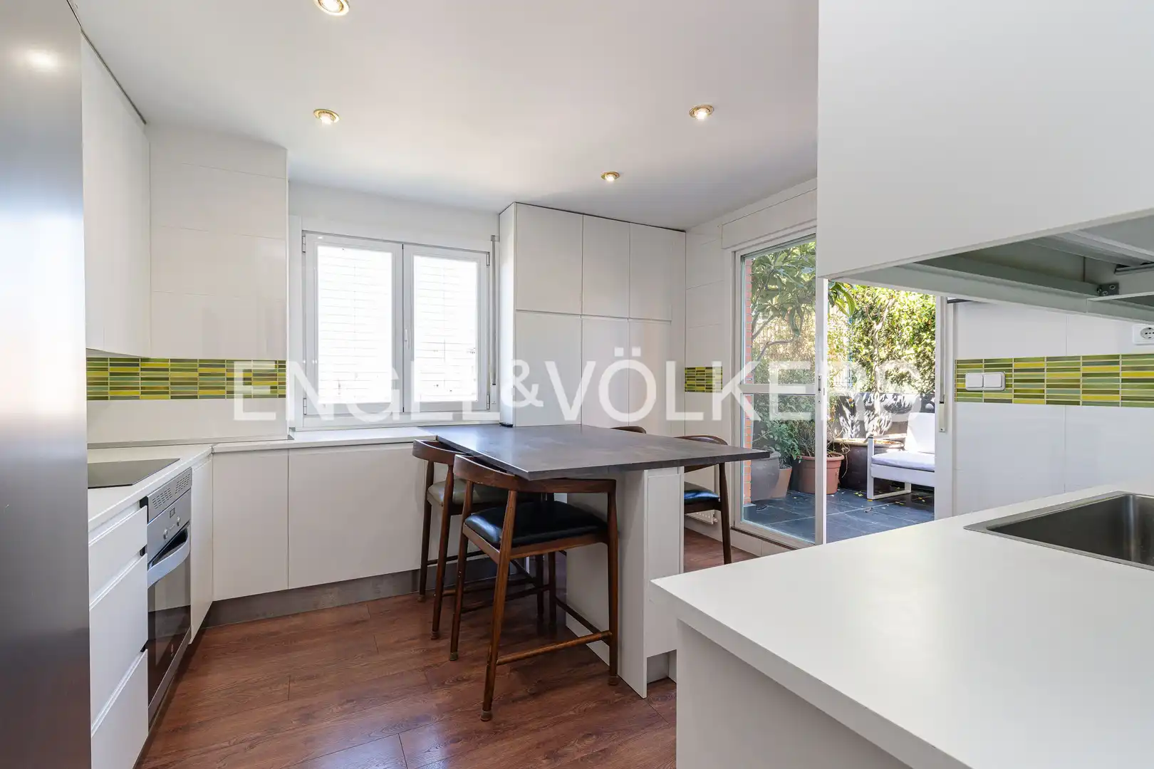 Ático con ascensor en venta en Avenida Carlos V, imagen 3