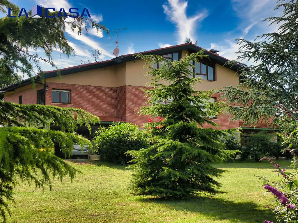 Vista exterior de Casa o chalet en venta en Urkabustaiz