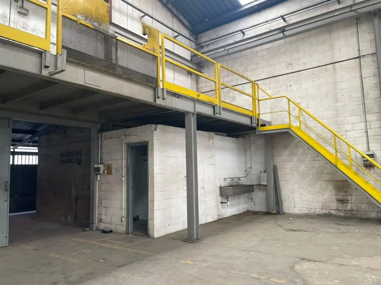 Nau industrial en venda en Sant Andreu de la Barca amb Alarma