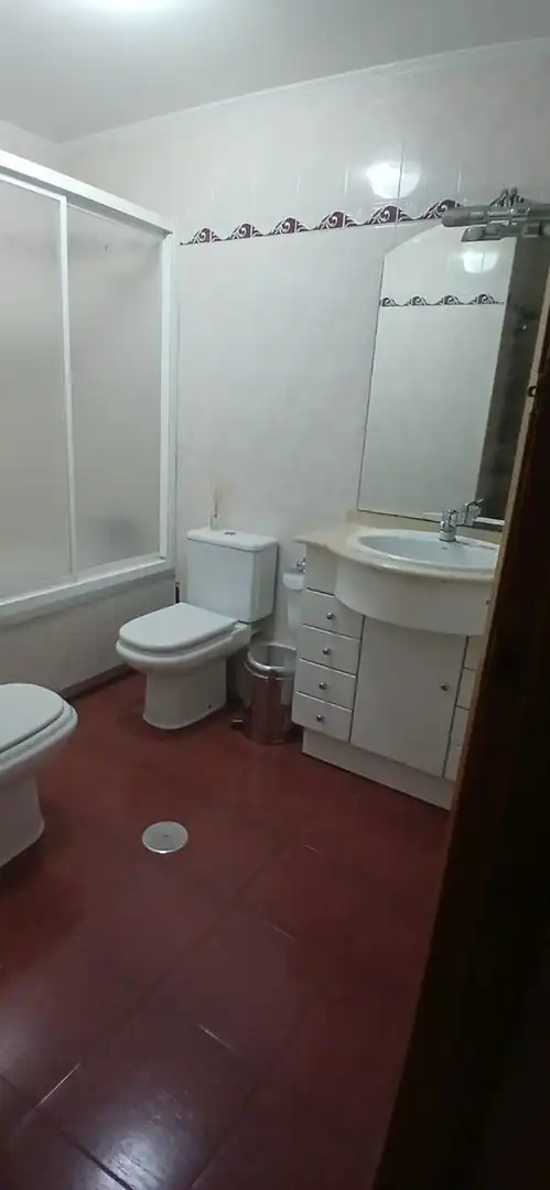Badezimmer von Wohnung zur Miete in Murcia mit Klimaanlage und Heizung