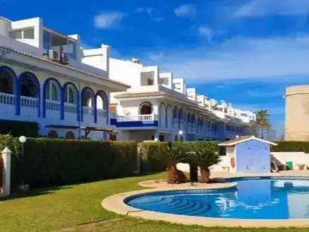Vista exterior de Dúplex de lloguer en Dénia amb Piscina i Moblat