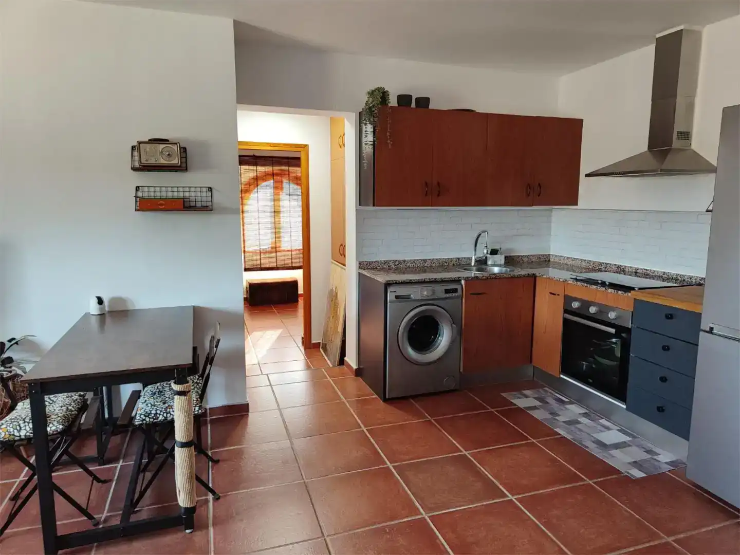 Cocina de Piso en venta en Corbera d'Ebre con Horno, Lavadora y Microondas