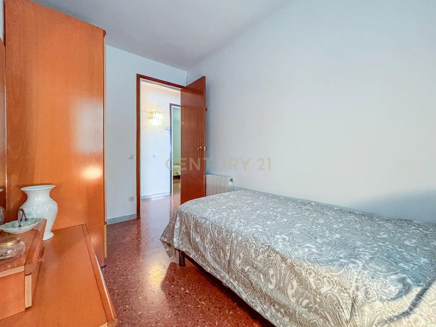 Dormitori de Apartament en venda en Esplugues de Llobregat amb Balcó i Alarma