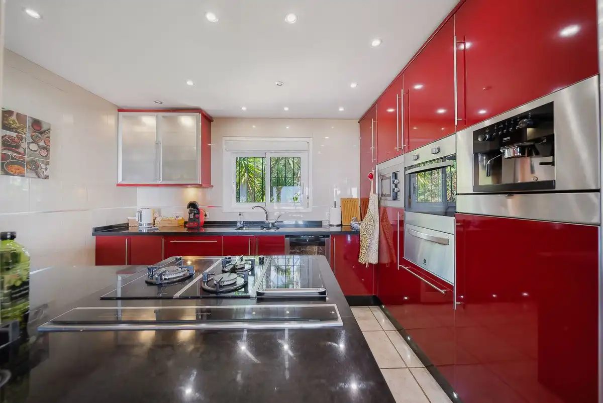 Kitchen of Houses for sale in Benalmádena