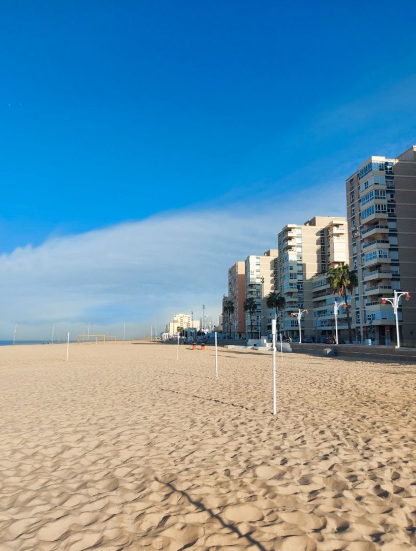 Exterior view of Flat for sale in  Cádiz Capital  with Heating, Terrace and Furnished