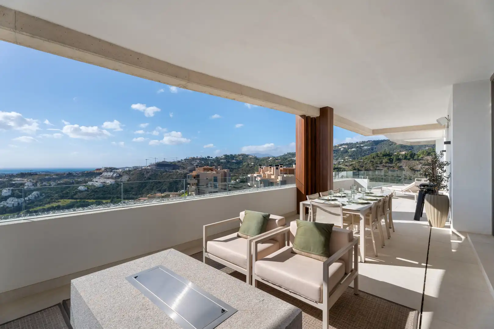 Terrace of Apartments for sale in Benahavís  with Air Conditioner, Terrace and Storage room