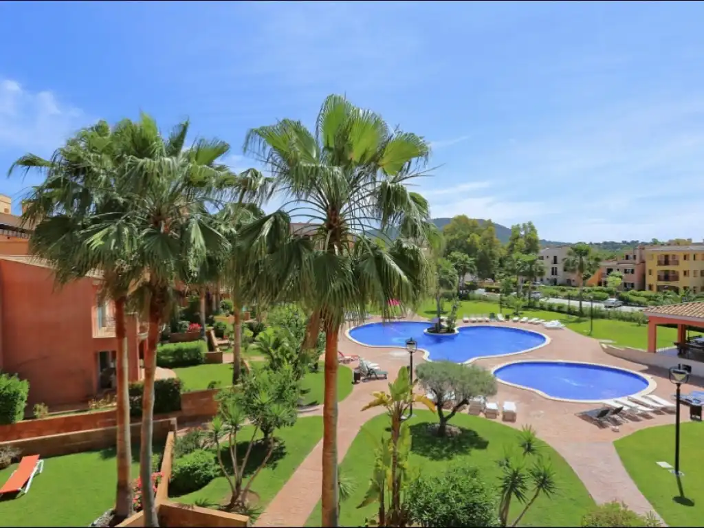 Jardí de Apartament de lloguer en Calvià amb Aire condicionat, Jardí privat i Terrassa