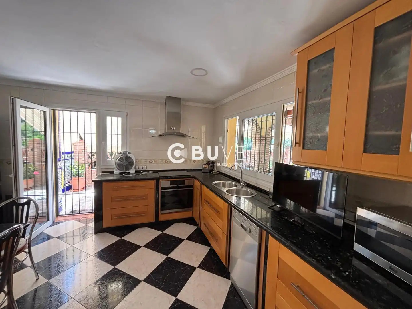 Chalet con piscina en venta en De Malaga, imagen 5