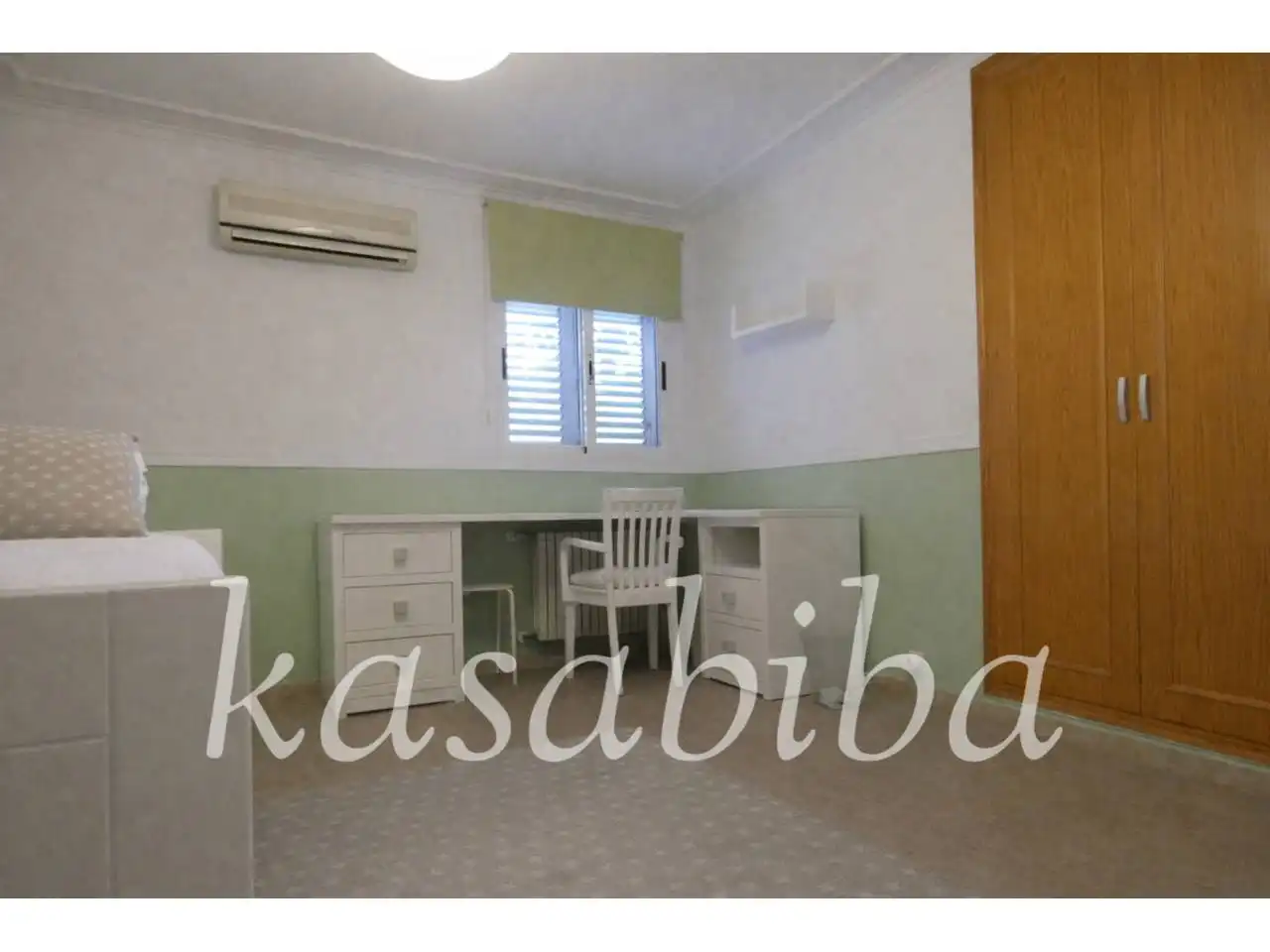 Habitación de Casa o chalet en venta en Chiva con Aire acondicionado, Calefacción y Jardín privado