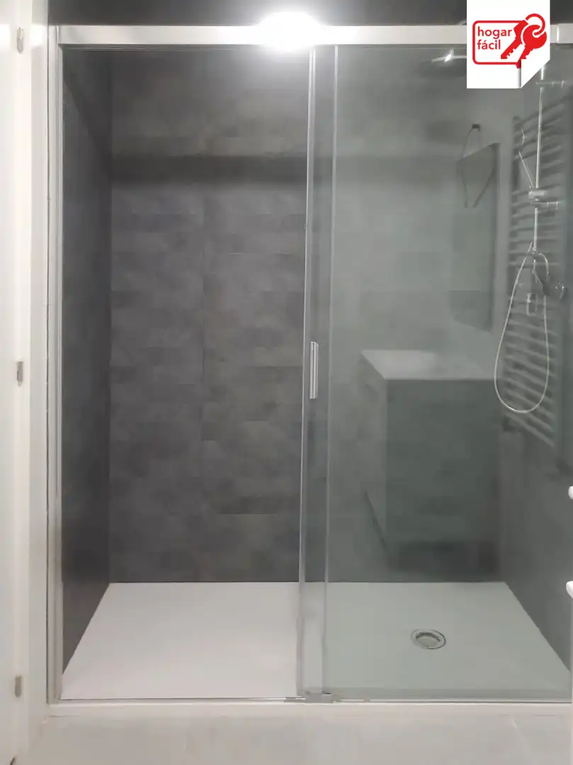 Baño de Apartamento de alquiler en Valladolid con Calefacción, Horno y Lavadora
