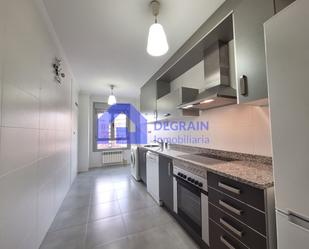 Kitchen of Flat to rent in Oviedo   with Heating and Parquet flooring