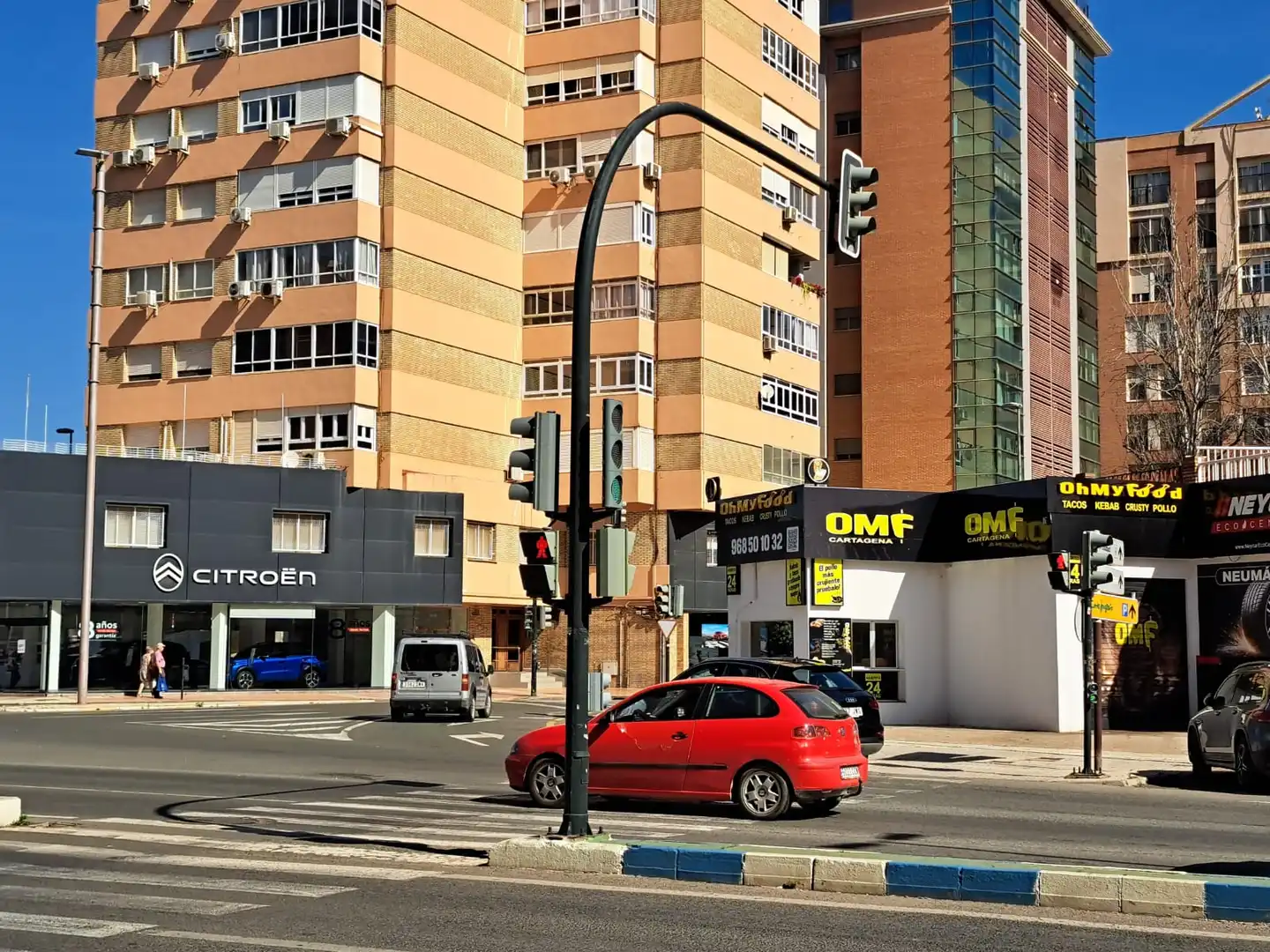Vista exterior de Local de alquiler en Cartagena con Aire acondicionado