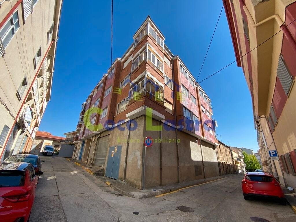 Außenansicht von Wohnung zum verkauf in Guijuelo mit Heizung und Terrasse