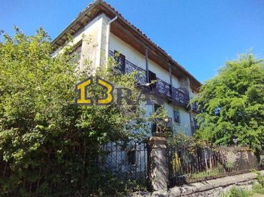 Haus mit Balkon zum Verkauf in Espinosa de los Monteros