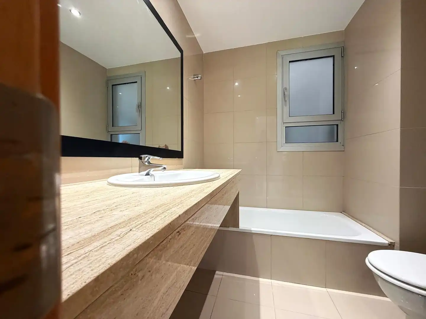 Badezimmer von Wohnung zum Verkauf in Sants - Montjuïc