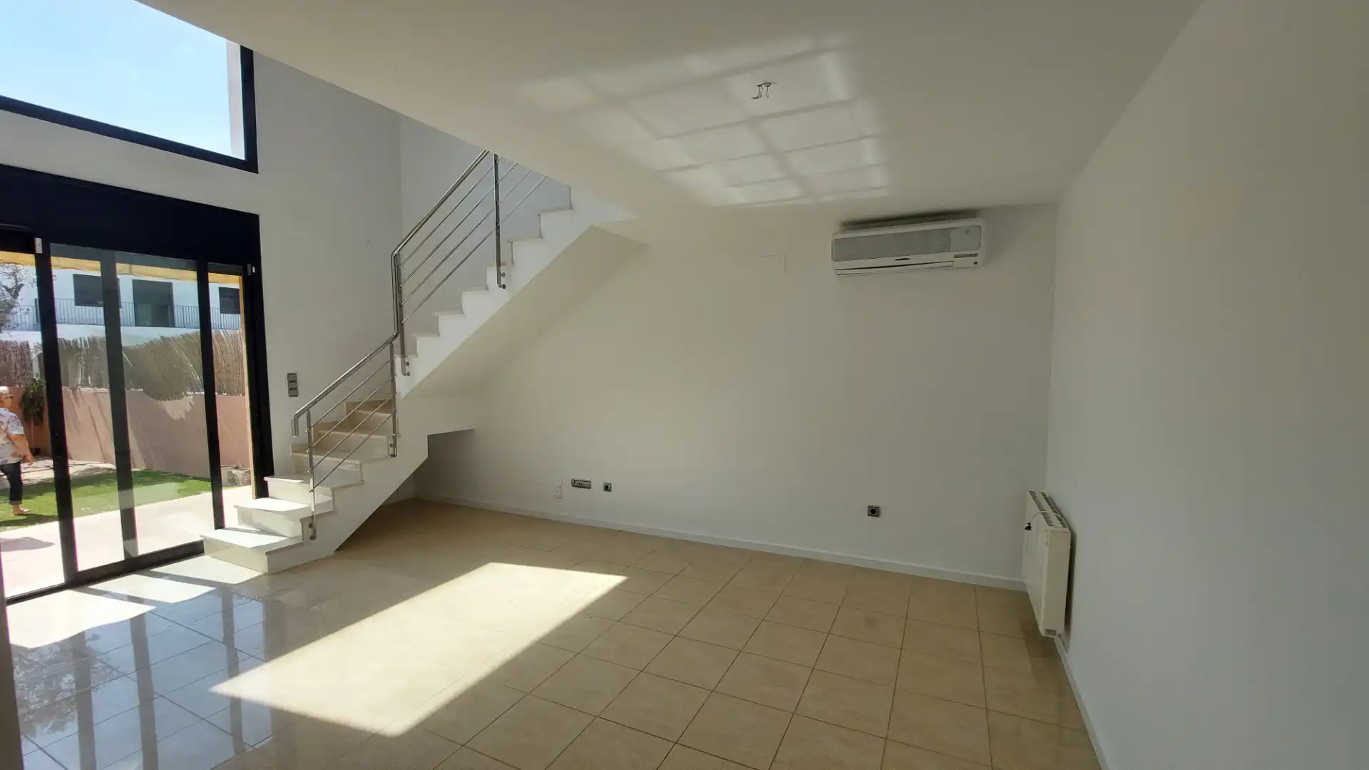 Casa adosada en venta en Vilafranca del Penedès con Aire acondicionado, Calefacción y Jardín privado