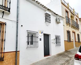 Vista exterior de Casa adosada en venda en Villanueva de San Juan amb Aire condicionat, Traster i Piscina