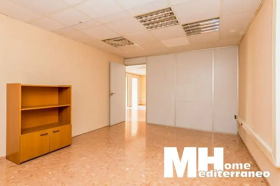 Bureau à vendre à FRANCIA 81, imagen 13