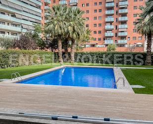Piscina de Apartament de lloguer en  Barcelona Capital amb Aire condicionat, Calefacció i Piscina