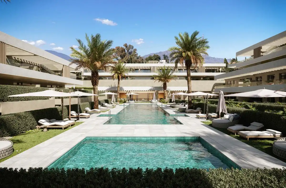Apartamento con piscina en venta en Selwo, imagen 2