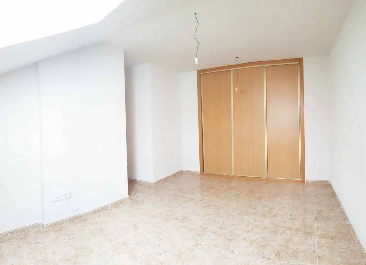 Schlafzimmer von Maisonette zum Verkauf in Medina de Rioseco mit Heizung und Balkon