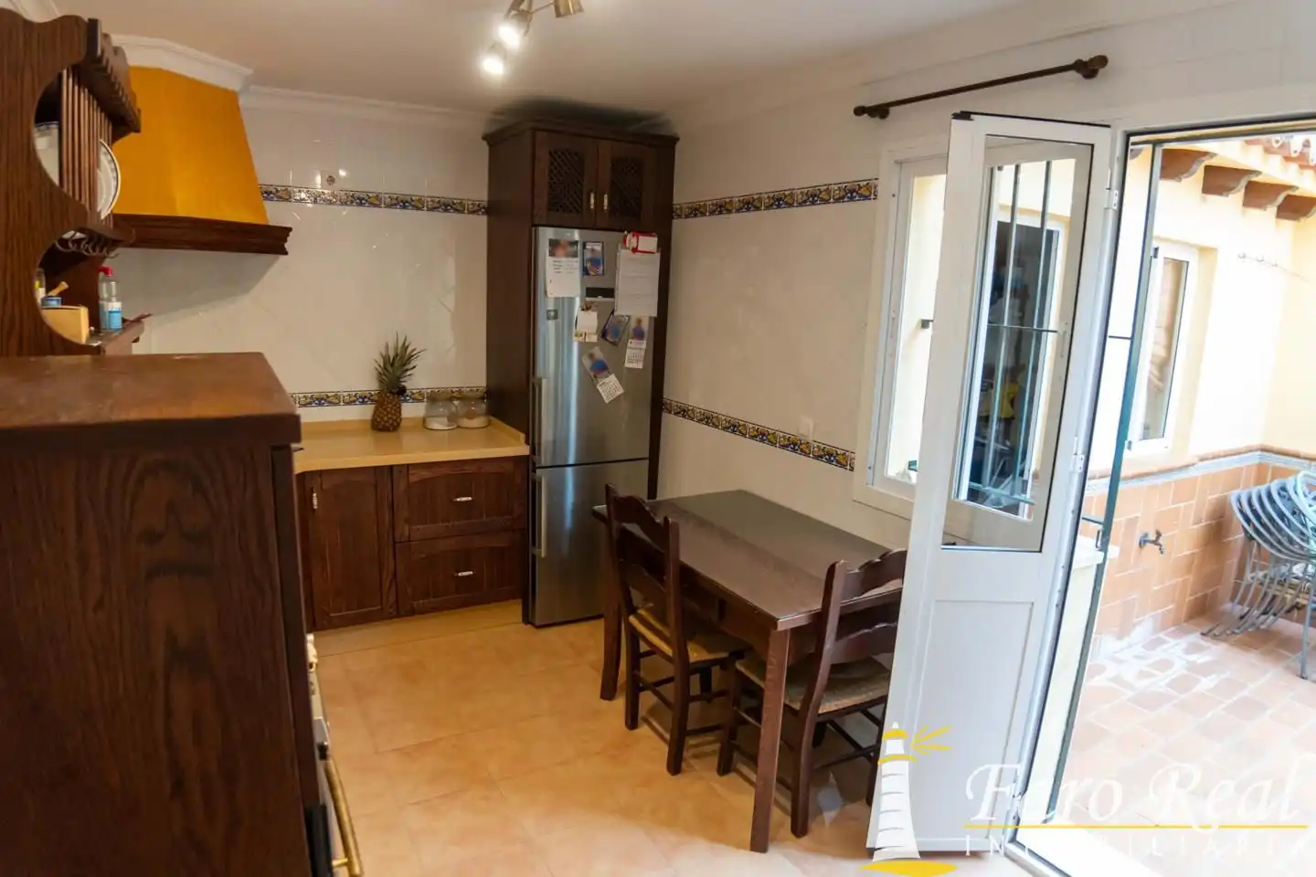 Kitchen of Houses for sale in Sanlúcar de Barrameda  with Terrace