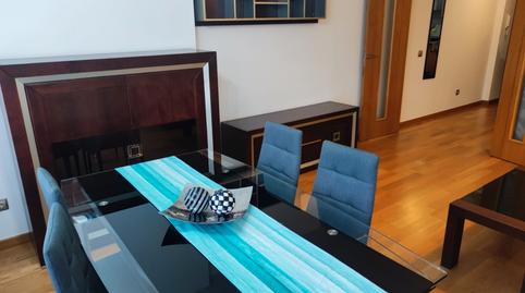 Foto 3 de Piso de alquiler en Calle Ana Maria Rengel, El Cónsul - Ciudad Universitaria - El Romeral, Málaga Capital