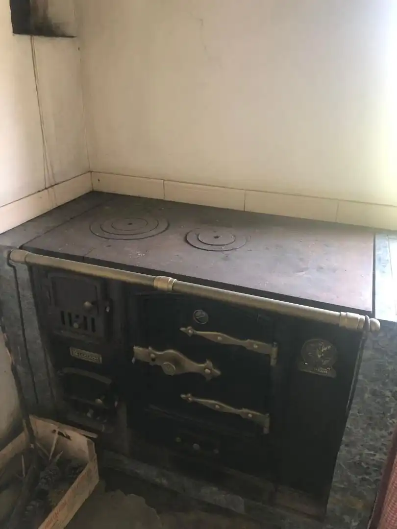 Cuina de Casa o xalet en venda en Vilasantar amb Jardí privat