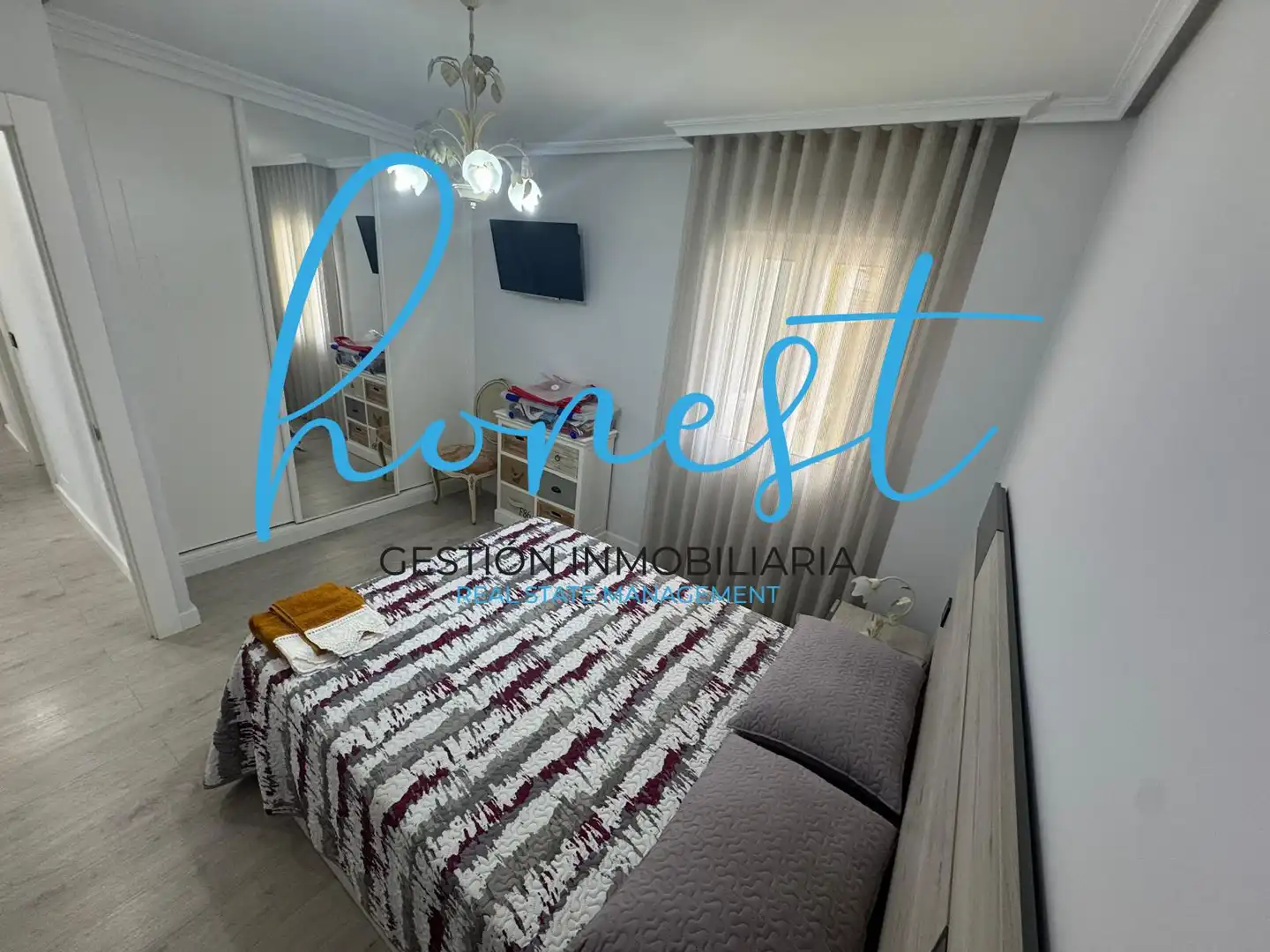 Habitación de Piso en venta en Torremolinos con Aire acondicionado, Terraza y Amueblado