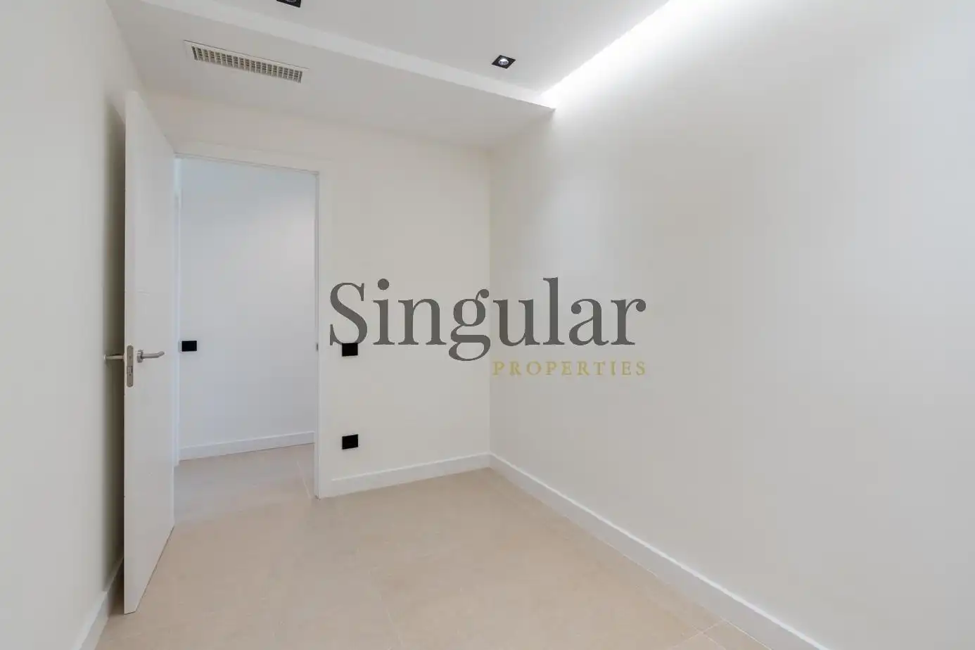Habitación de Piso en venta en Barcelona con Aire acondicionado, Calefacción y Terraza