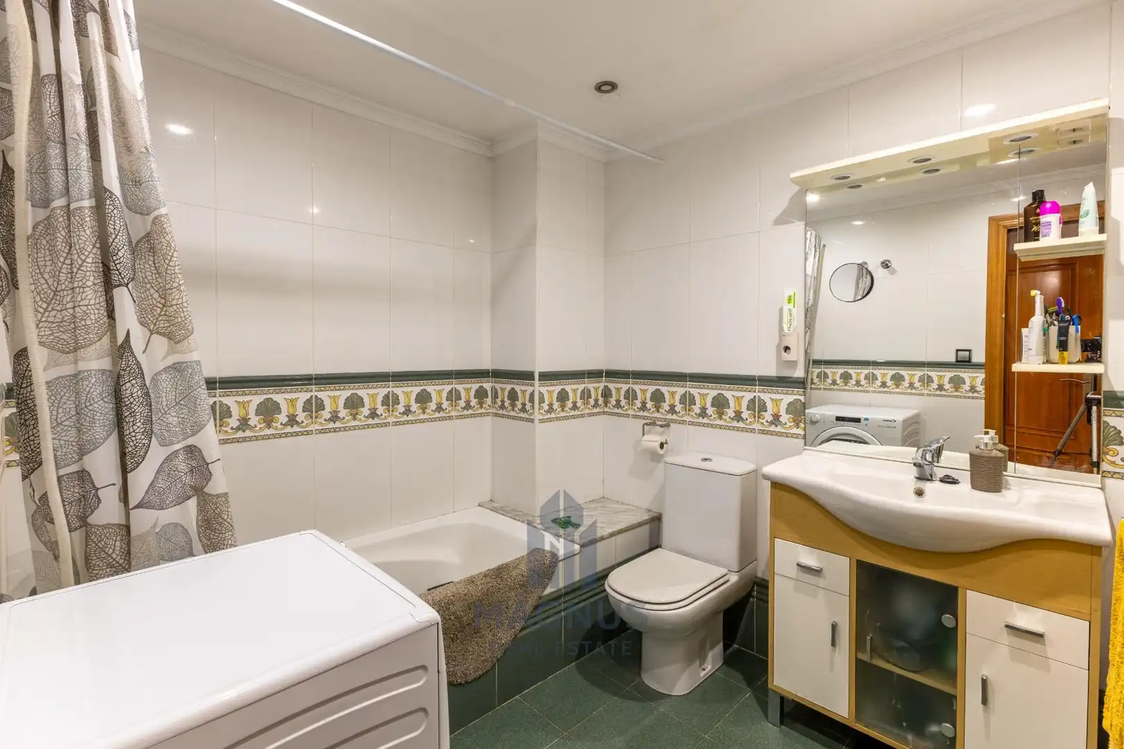 Baño de Piso en venta en Valencia con Aire acondicionado, Calefacción y Balcón