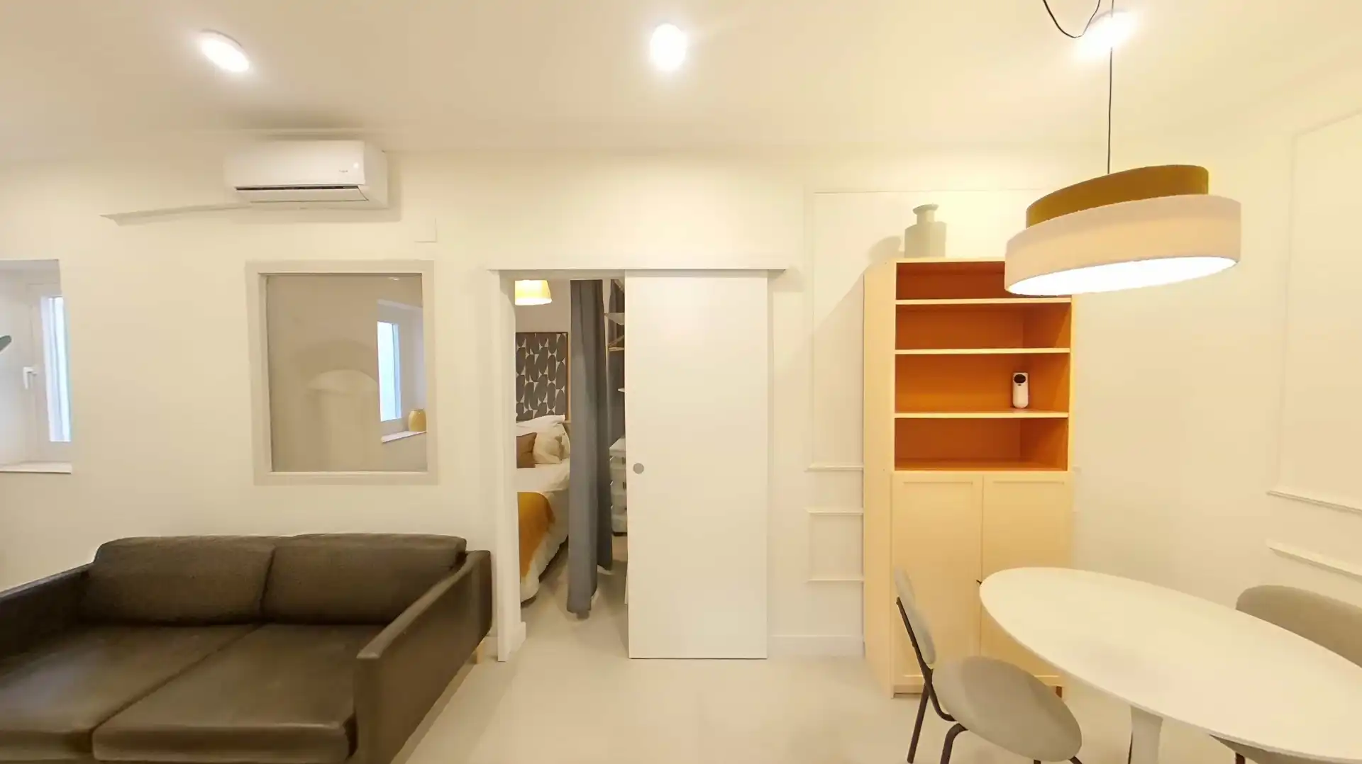 Sala d'estar de Pis de lloguer en  Madrid Capital amb Aire condicionat, Calefacció i Moblat