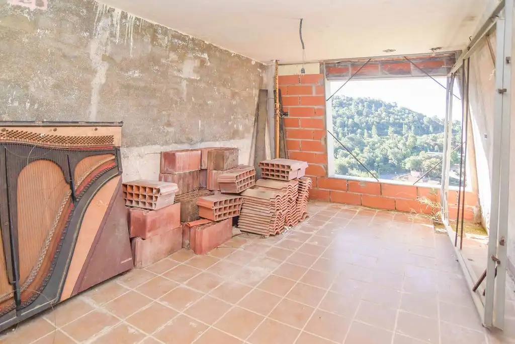 Buildings for sale in Santa Susanna