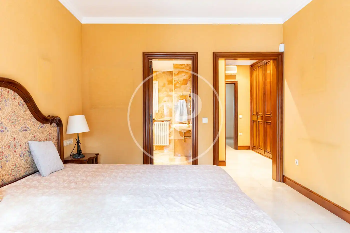 Dormitori de Casa adosada en venda en Sabadell amb Aire condicionat, Calefacció i Jardí privat