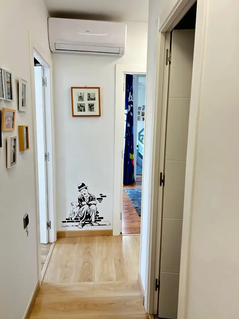 Maisonette zum Verkauf in Sant Boi de Llobregat mit Klimaanlage, Heizung und Parkett