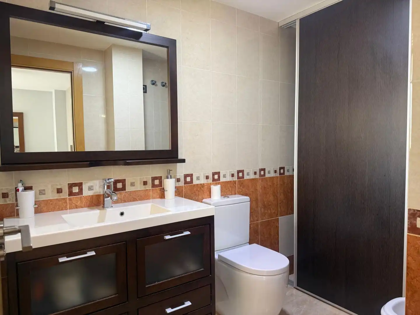 Badezimmer von Wohnung zur Miete in Águilas mit Klimaanlage, Parkett und Terrasse